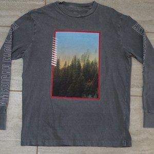 American Eagle Outfitters Men's Graphic Long Sleeve T-shirt Grey Size Medium